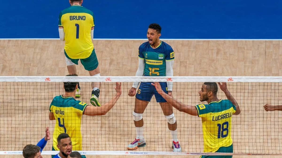 'Força do time fez a diferença', diz Renan Dal Zotto sobre vitória contra a França 