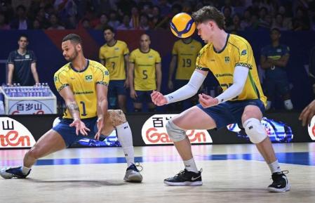 Lance de Brasil x China, pelas quartas de final da VNL 2025