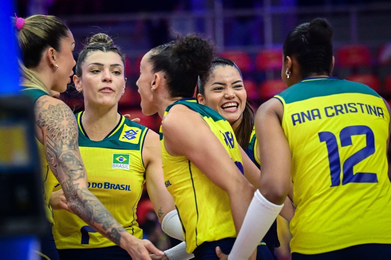 Vôlei feminino: Brasil bate Tailândia e vai à semifinal da Liga das Nações