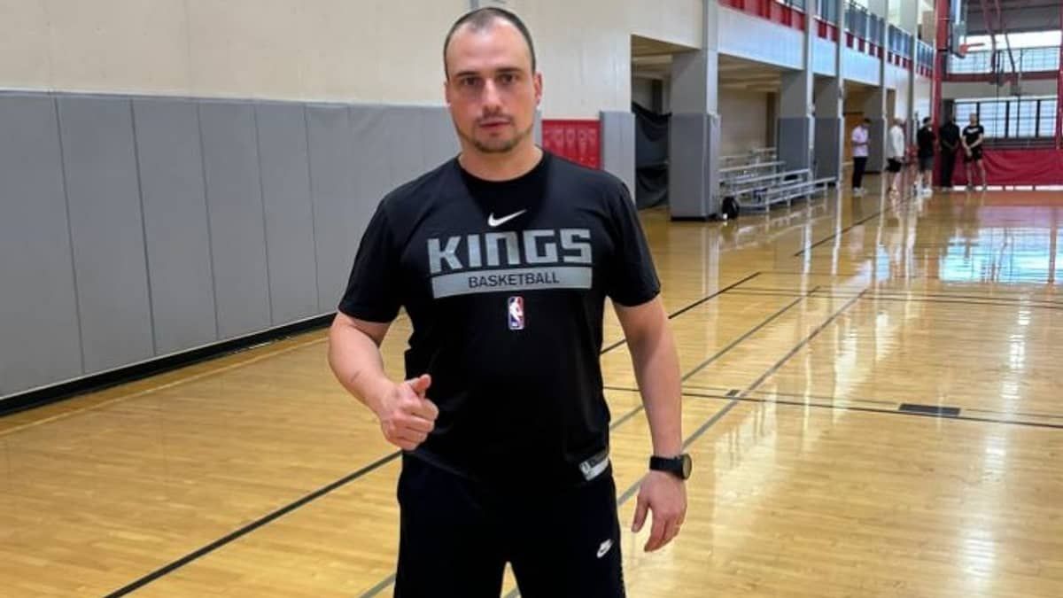 Treinador do Minas participa de comissão técnica de time da NBA em pré-temporada