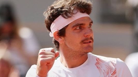 Brasileiro venceu novamente jogando no saibro de Paris