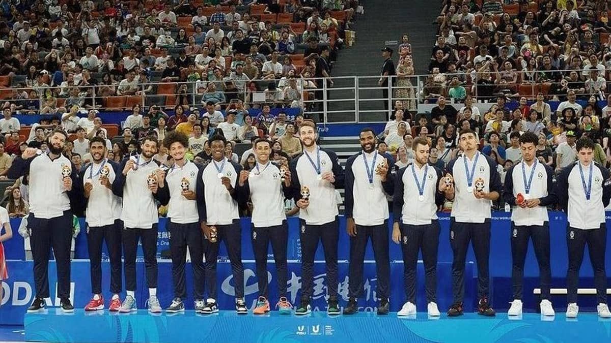 Basquete: Brasil conquista medalha de prata em Jogos Universitários