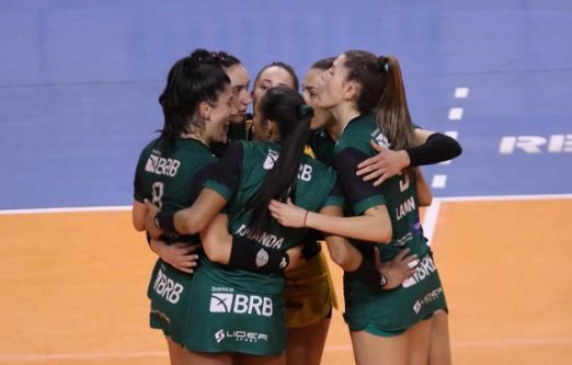 Superliga Feminina de Vôlei: Brasília surpreende e bate Gerdau Minas em cinco sets