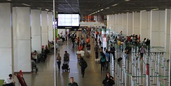 Noiva desfaz convite para casamento após convidada gastar R$ 5 mil em passagens
