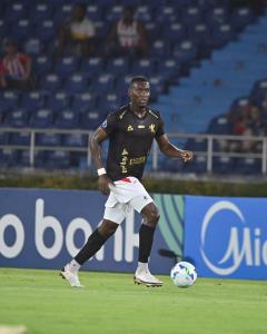 brayan medina, zagueiro do América de Cali, que interessa ao Cruzeiro