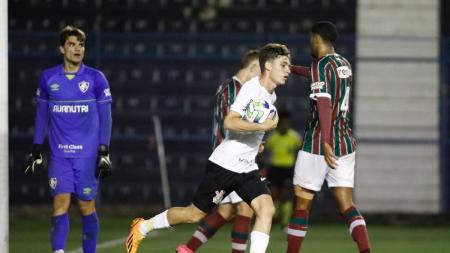 Breno Bidon promete entrega da equipe contra o Palmeiras