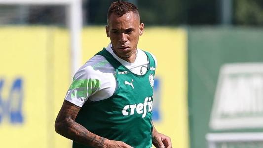 Breno Lopes comenta maratona do Palmeiras e sequência fora de casa