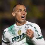 Cria da várzea, Breno Lopes relembra infância e torcida por gigante mineiro