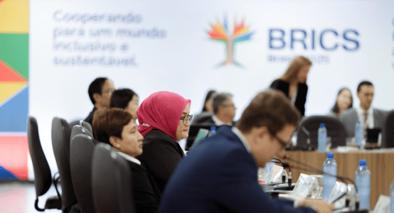 Em Brasília, grupo de trabalho do Brics discute impactos da IA no trabalho | CNN Brasil