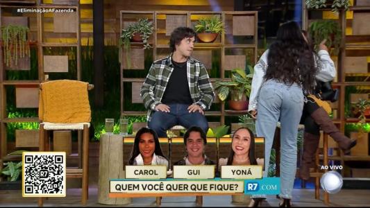 Carol enfrenta Yoná em A Fazenda 17