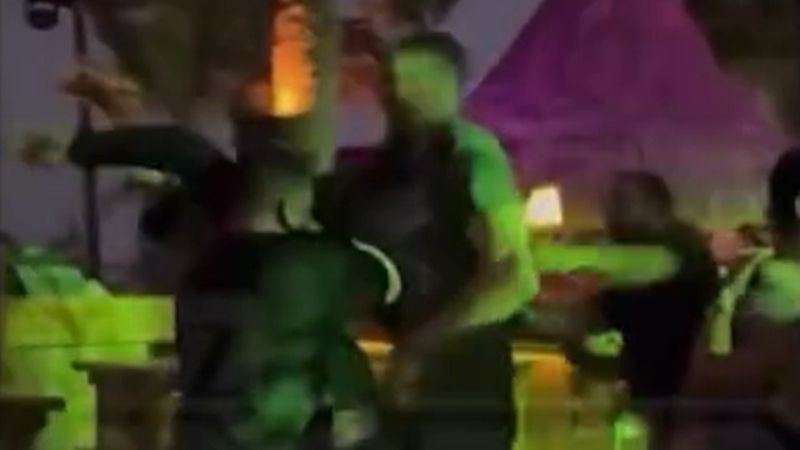 Jogadores da NBA trocam socos em briga de bar após eliminação da Croácia; assista