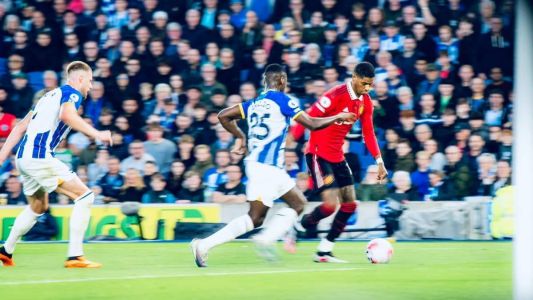 Brighton vence Manchester United com gol nos minutos finais de jogo