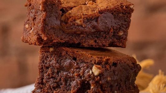 Brownie de creme de avelã da Cozinha Libre, preparado pelo chef