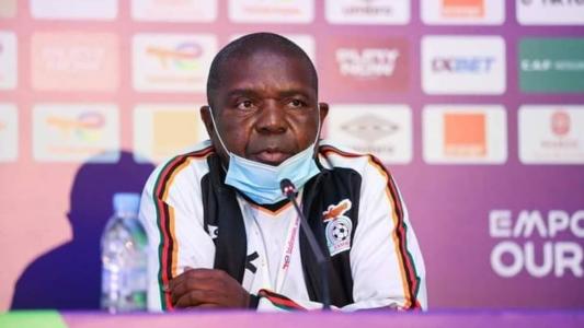 Bruce Mwape é acusado de coagir atletas a ter relações sexuais para continuar jogando pela seleção da Zâmbia