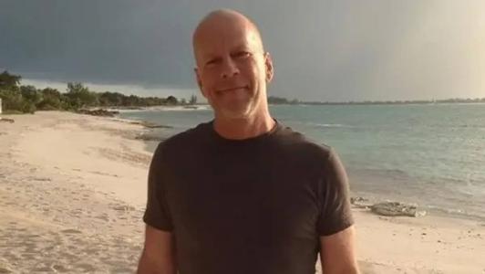 Bruce Willis, de 67 anos, foi diagnosticado com demência frontotemporal