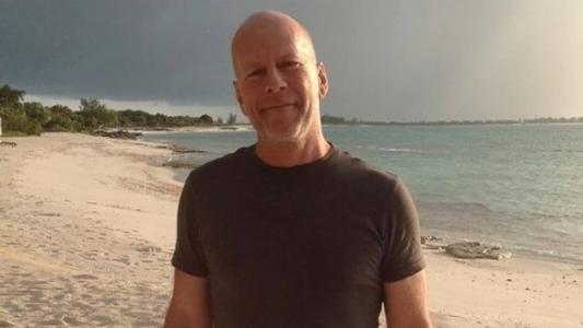 Bruce Willis recebeu diagnósticos de afasia e demência frontotemporal