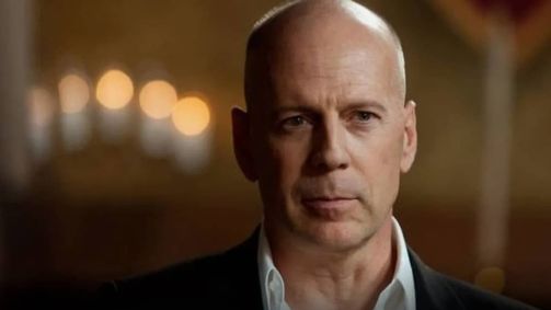 Bruce Willis se aposentou em março de 2022 após apresentar dificuldades na fala