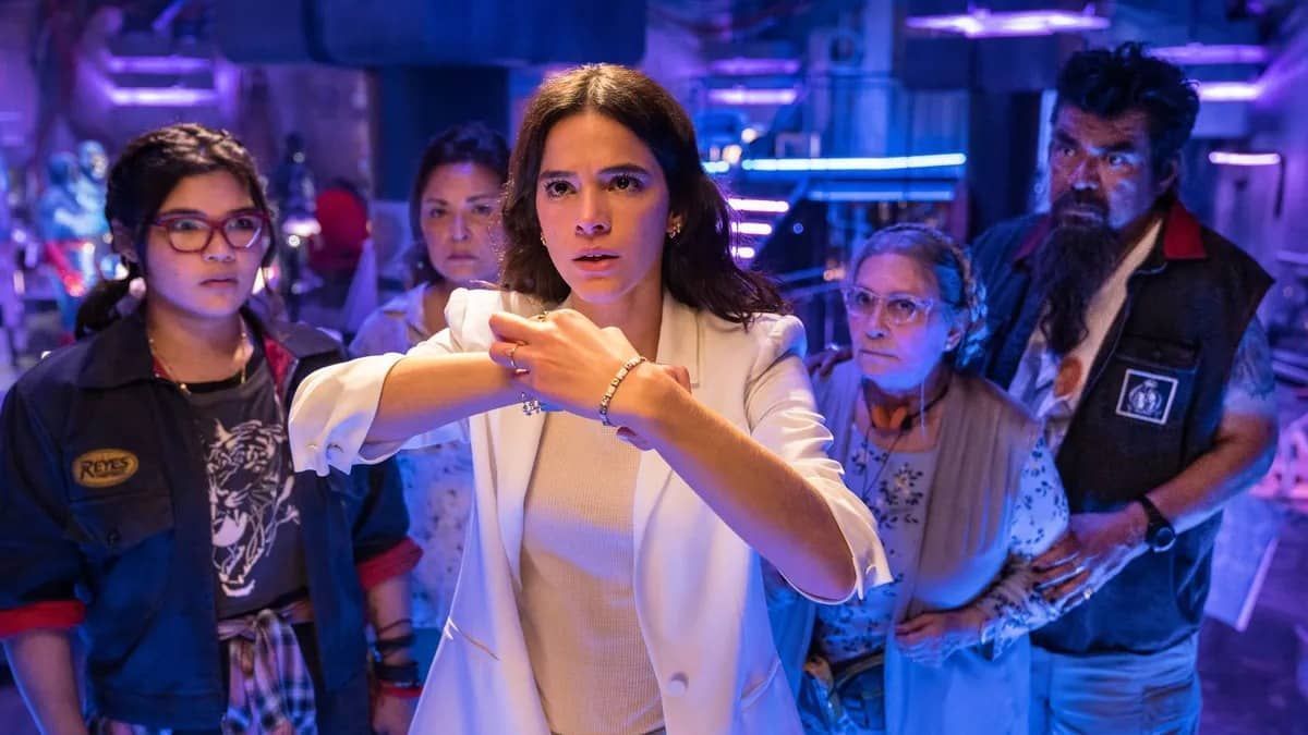 'Besouro Azul' tem sessão especial para mães de bebês em BH; Conheça a CineMaterna 