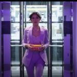 Besouro Azul: trailer de filme com Bruna Marquezine e Xolo Maridueña é divulgado