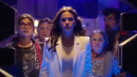 Bruna Marquezine vive Jenny Kord em Besouro Azul