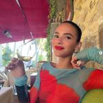 E o João Guilherme? Piloto de Fórmula 1 reage à foto de Bruna Marquezine e web vai à loucura