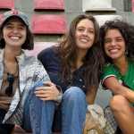 Ex-atriz da Globo assiste à vitória do Cruzeiro no Brasileirão Feminino