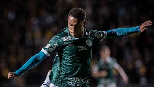 Bruninho, meia do Guarani, eleito o melhor do mês de setembro da Série B