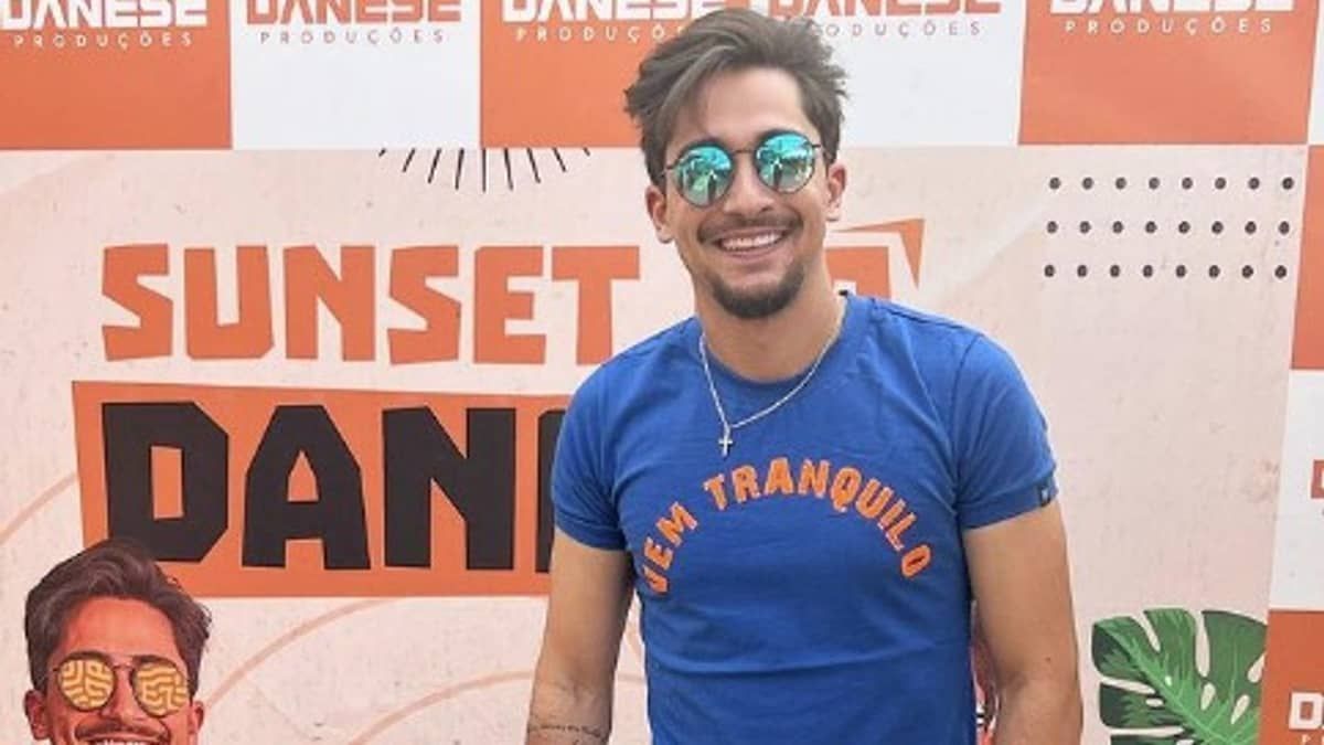 Filho de Regis Danese rebate críticas sobre seu ‘estilo de vida’ nas redes sociais