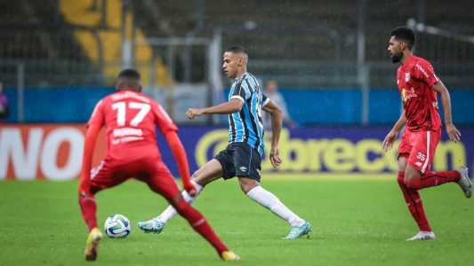 Bruno Alves lamentou o resultado na Arena