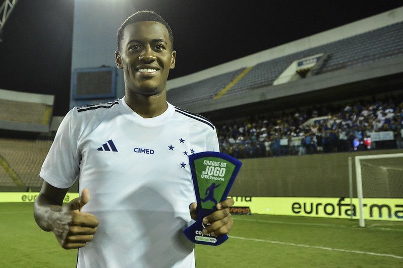 Cruzeiro recusa oferta de clube da MLS por zagueiro; europeus também observam