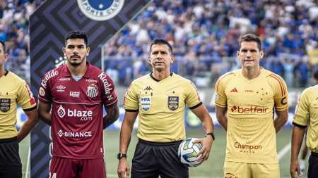 Bruno Arleu de Araújo (Fifa-RJ) apitou Cruzeiro x Santos, no Independência