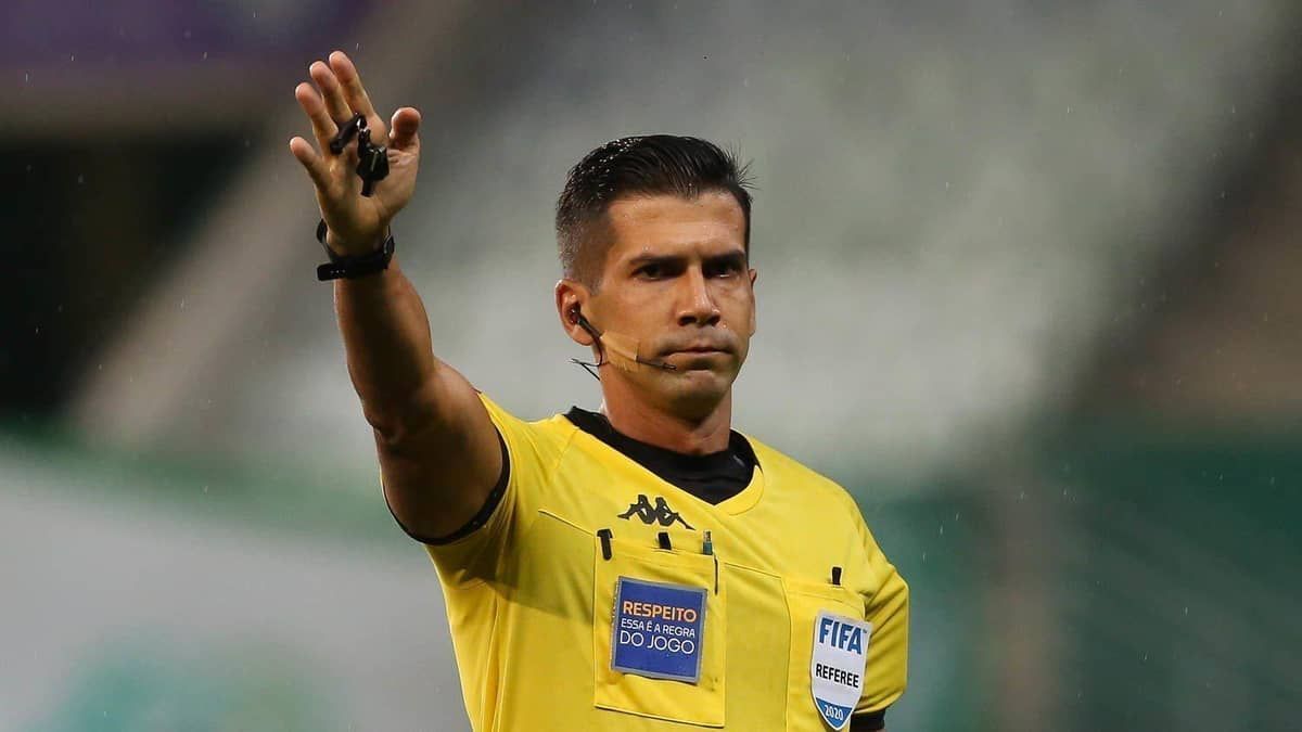 Árbitro que 'tirou' gol do Cruzeiro na Série B apitará jogo contra o Santos