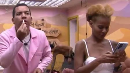 Bruno estava se arrumando quando foi chamado de 'Penelope Gordosa' por Gabriel Fop