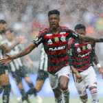 Debaixo de muita chuva, Flamengo vence o Botafogo e conquista a Supercopa do Brasil