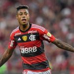 Bruno Henrique tem lesão no joelho e desfalca o Flamengo
