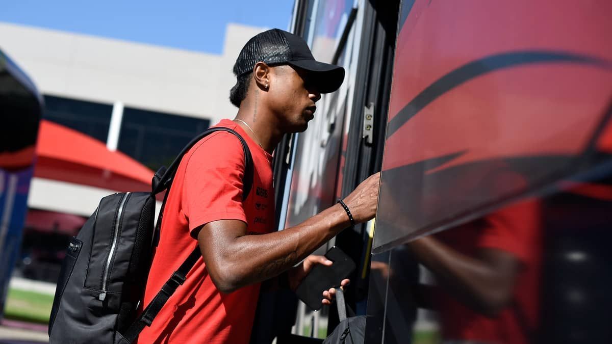 Em crise dentro e fora de campo, Flamengo encara o Goiás pelo Brasileirão
