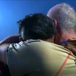 Após título do São Paulo, Dorival Júnior consola Bruno Henrique, em prantos