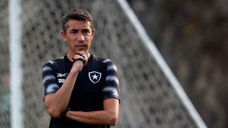 Bruno Lage assumiu o comando do Botafogo em julho e já dirigiu o time em 12 partidas