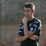 Guaraní x Botafogo: Lage deve fazer mudanças em todos setores do time