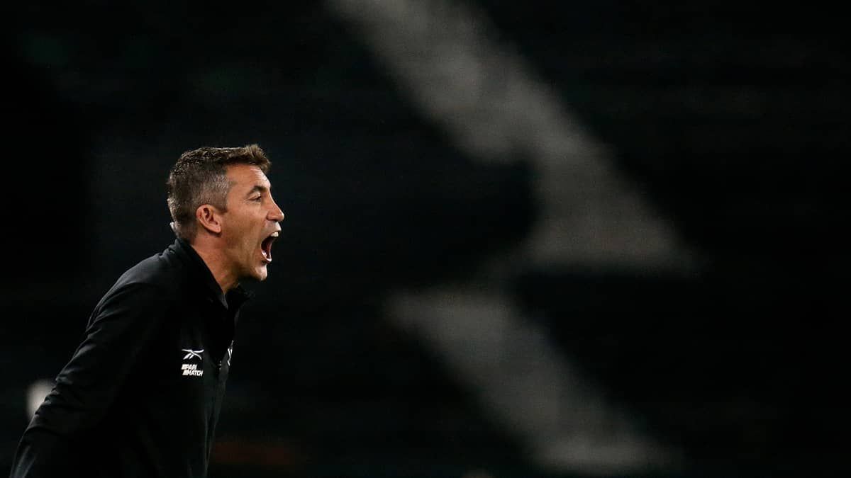 Em atrito com a torcida, Bruno Lage tem futuro discutido no Botafogo