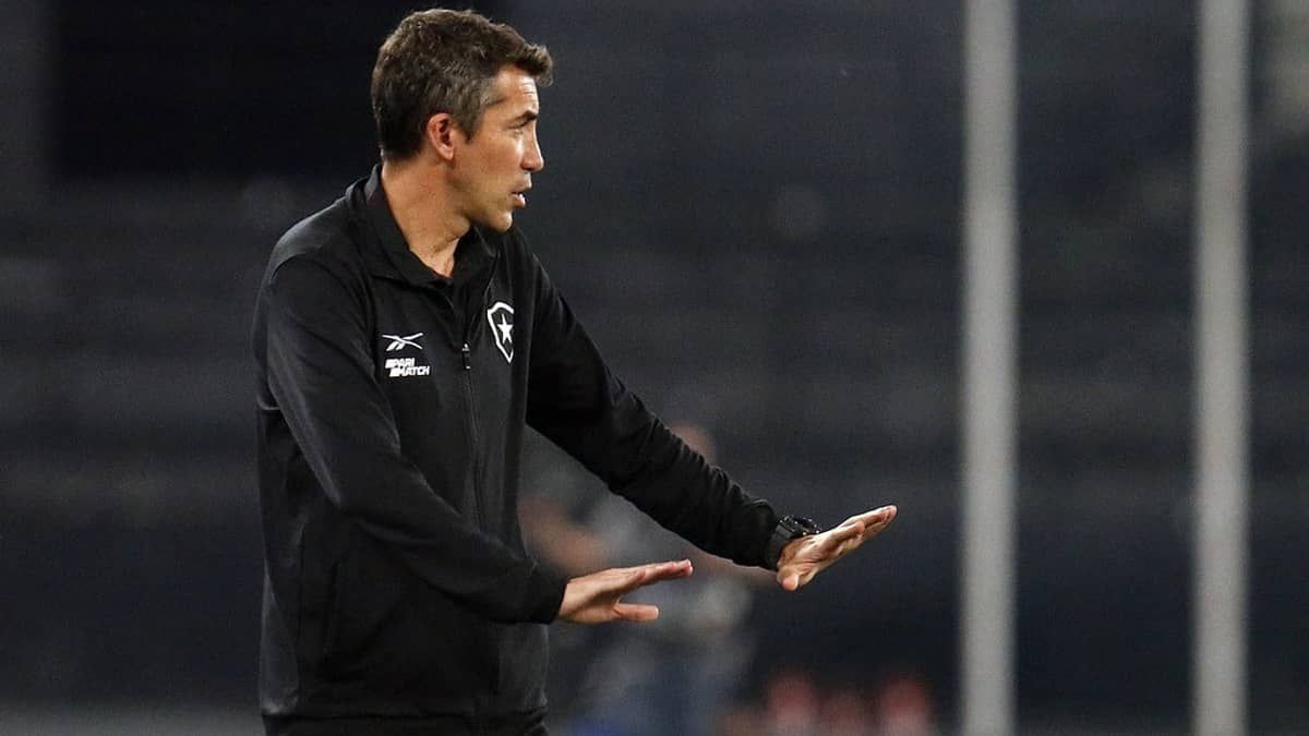Bruno Lage é o quinto técnico português demitido por clubes da Série A no ano
