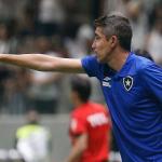 Bruno Lage pede força da torcida do Botafogo e rebate Tche Tche sobre 'alerta ligado'