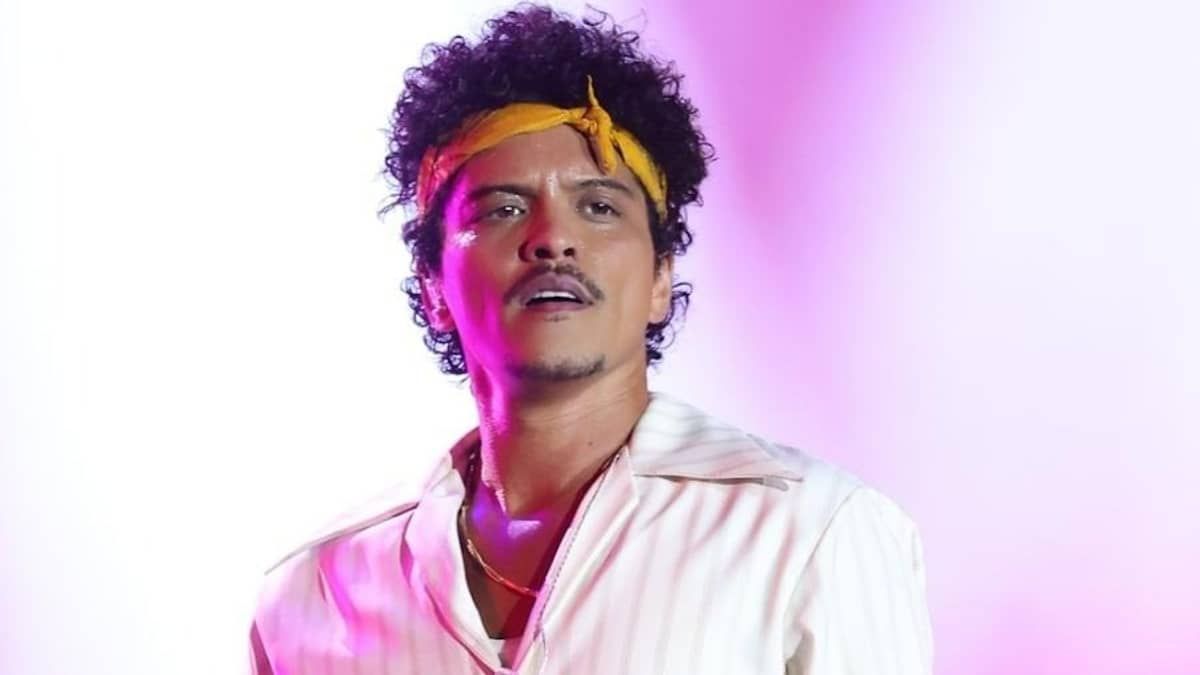 Bruno Mars é filho de Michael Jackson? Teoria retorna após show no 'The Town'