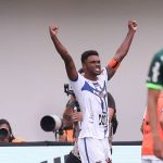 Água Santa surpreende Palmeiras e larga em vantagem na final do Paulistão