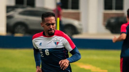 Bruno Pacheco, lateral-esquerdo titular do Fortaleza em 2023