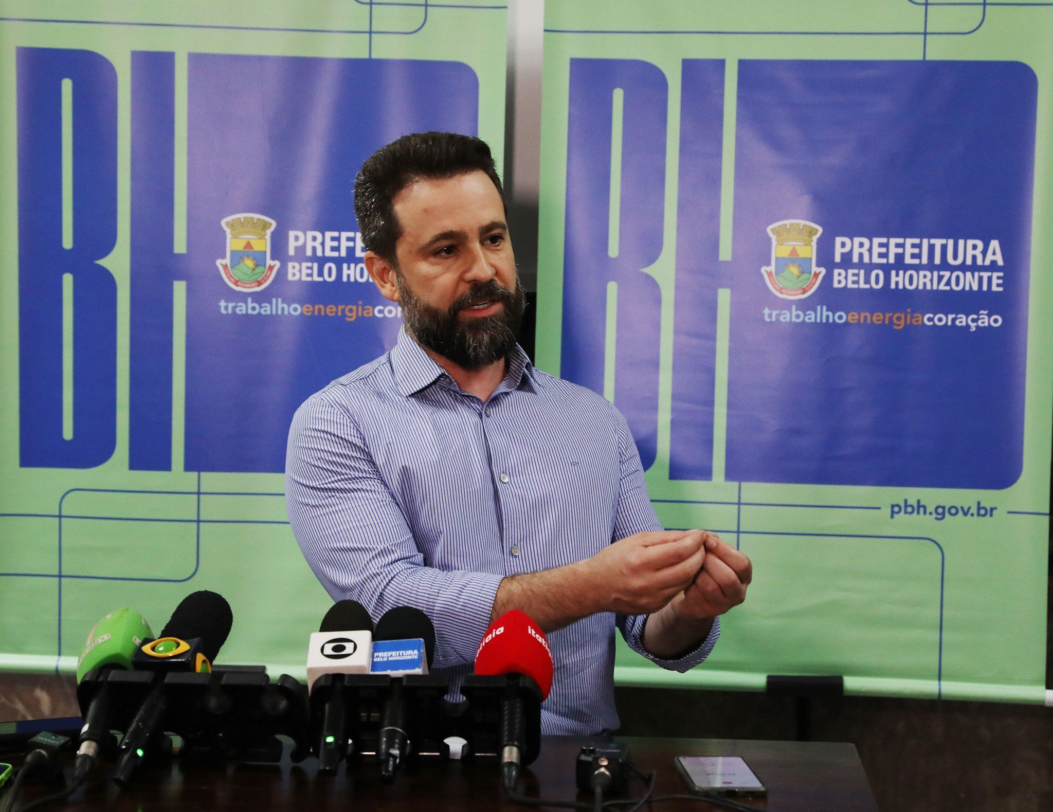 Greve dos professores: secretário explica impasse entre servidores e Prefeitura de BH