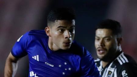 Bruno Rodrigues, atacante do Cruzeiro, na derrota para o Atlético
