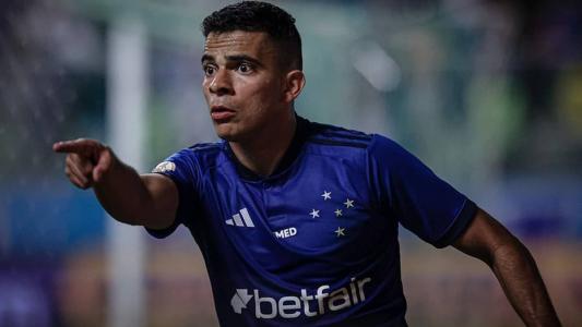 Bruno Rodrigues destacou qualidade do gramado do Horto