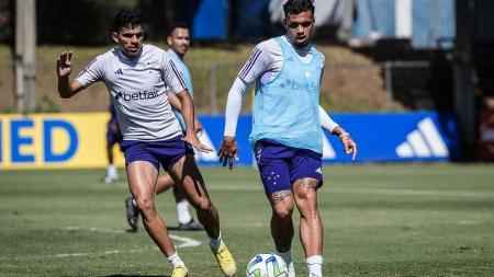 Bruno Rodrigues e Daniel Jr. foram as novidades no treino do Cruzeiro