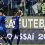 Cruzeiro joga melhor, bate o Grêmio, e Pepa vence a primeira no Brasileiro